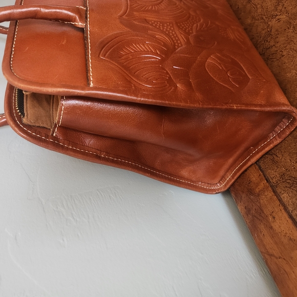 Brown Embossed Leather Handbag - Picture 8 of 11